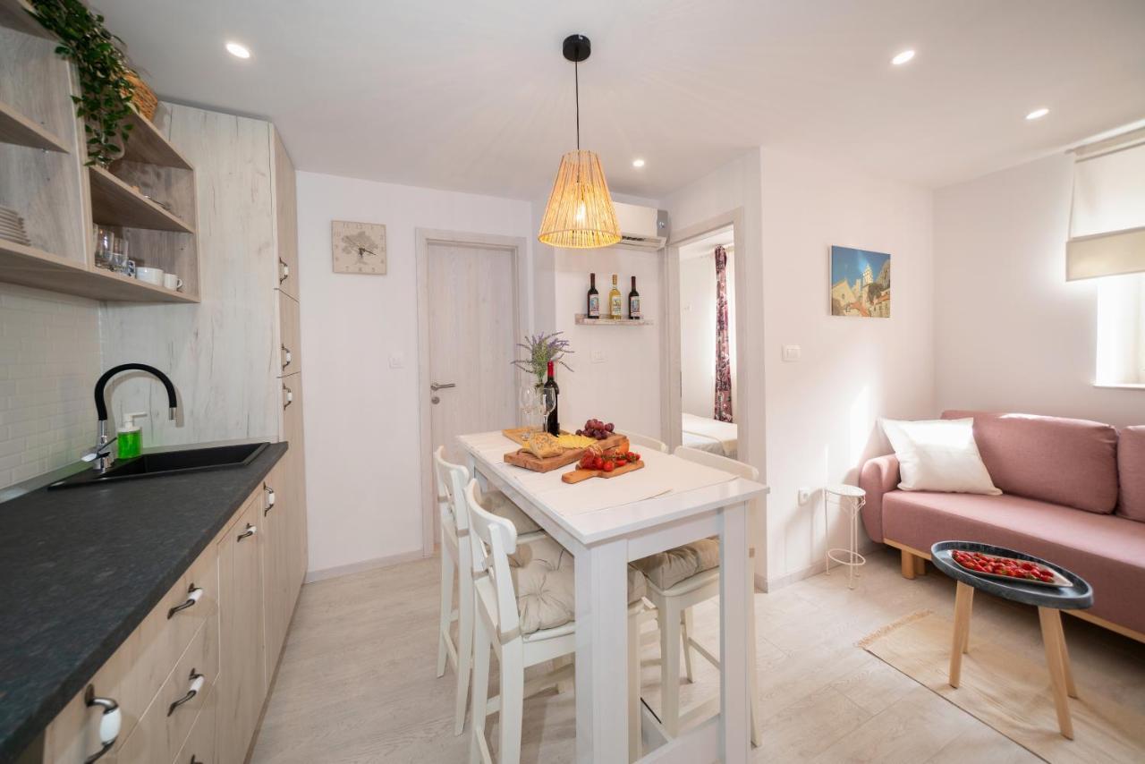 New Cozy Apartment - Center Of Old Town Omiš Exterior foto